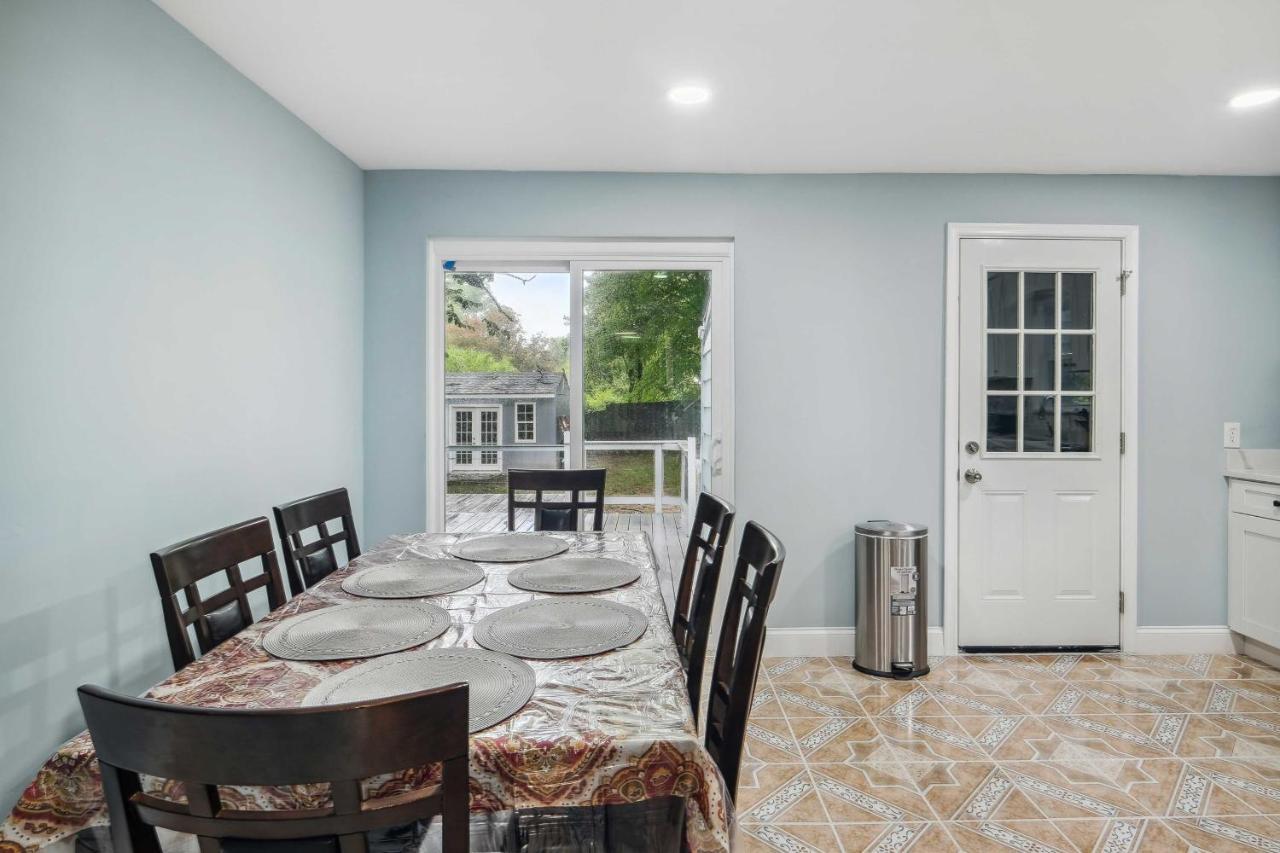 Pet-Friendly Mount Rainier Home With Gas Grill! Экстерьер фото