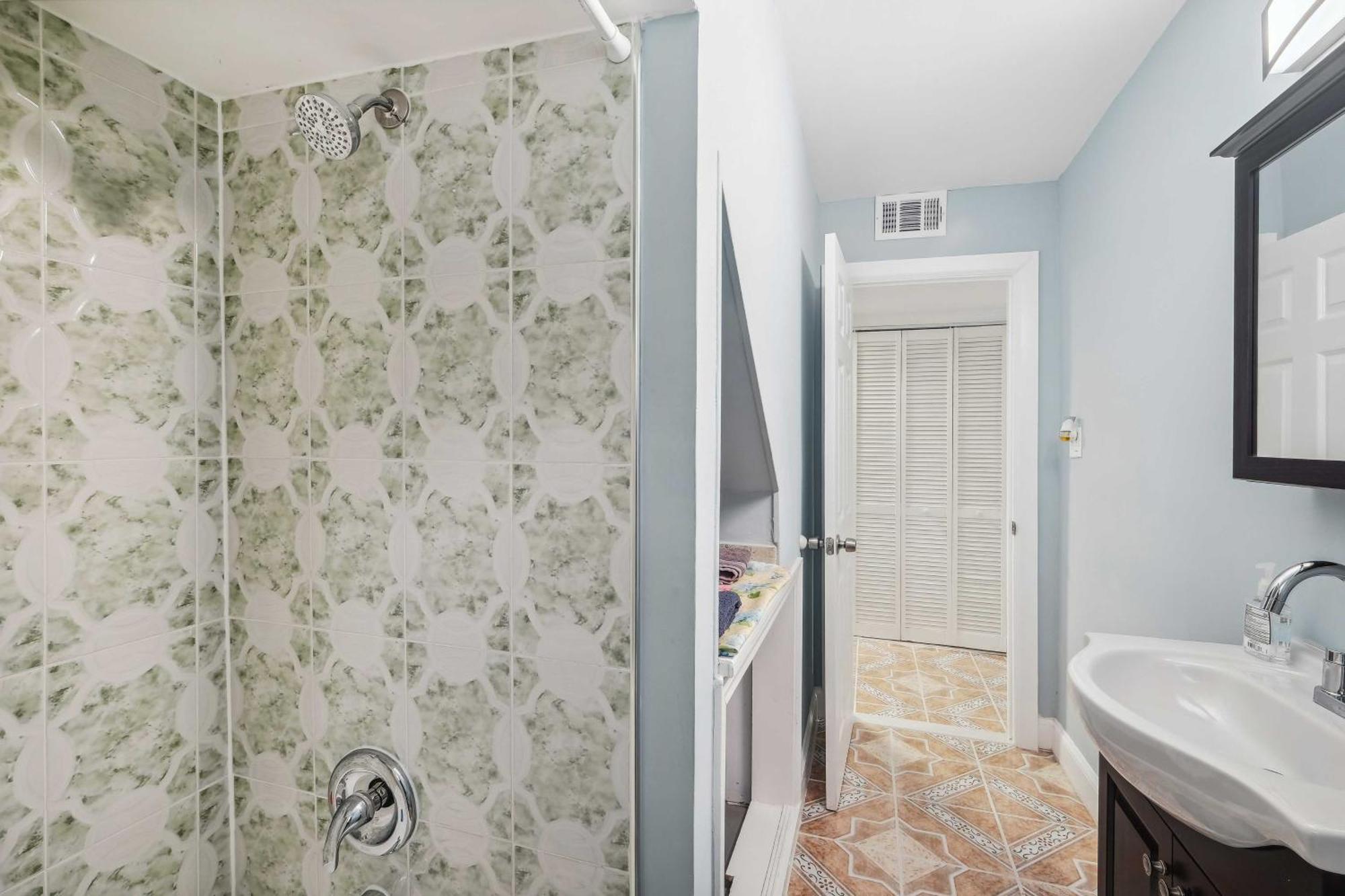 Pet-Friendly Mount Rainier Home With Gas Grill! Экстерьер фото